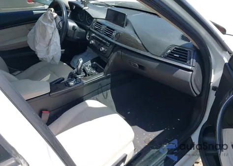 2015 BMW 328 Xi Sulev из США, поврежденный, VIN WBA3B5G53FNS15693